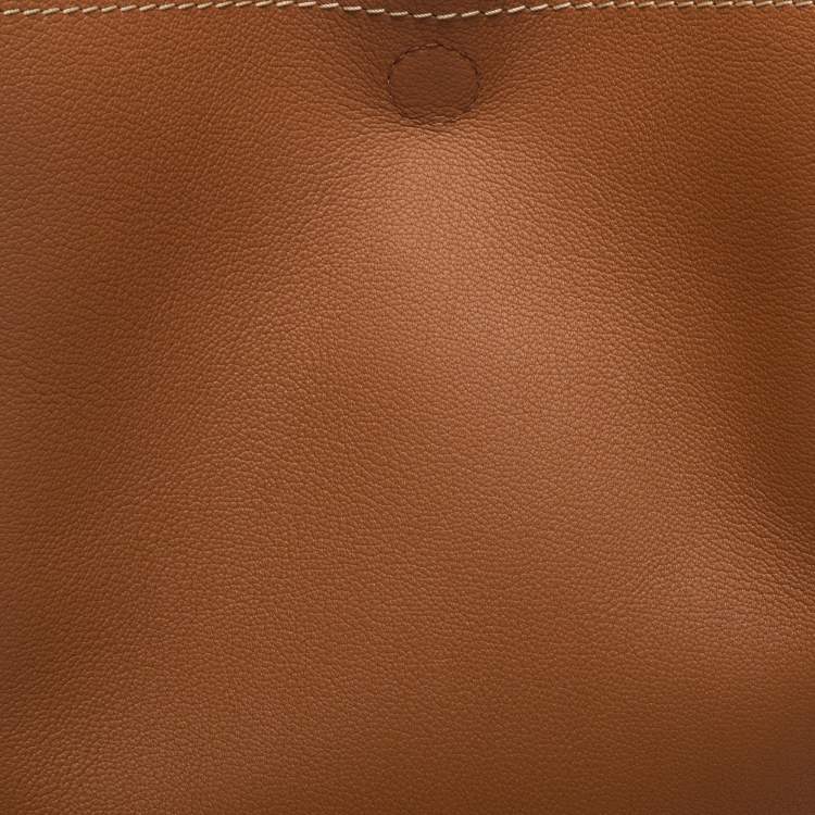 مملوكة مسبقًا CH Carolina Herrera Brown Leather Insignia Shoulder Bag