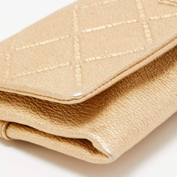 Pre Owned Carolina Herrera Beige Quilted Leather Flap Chain Clutch