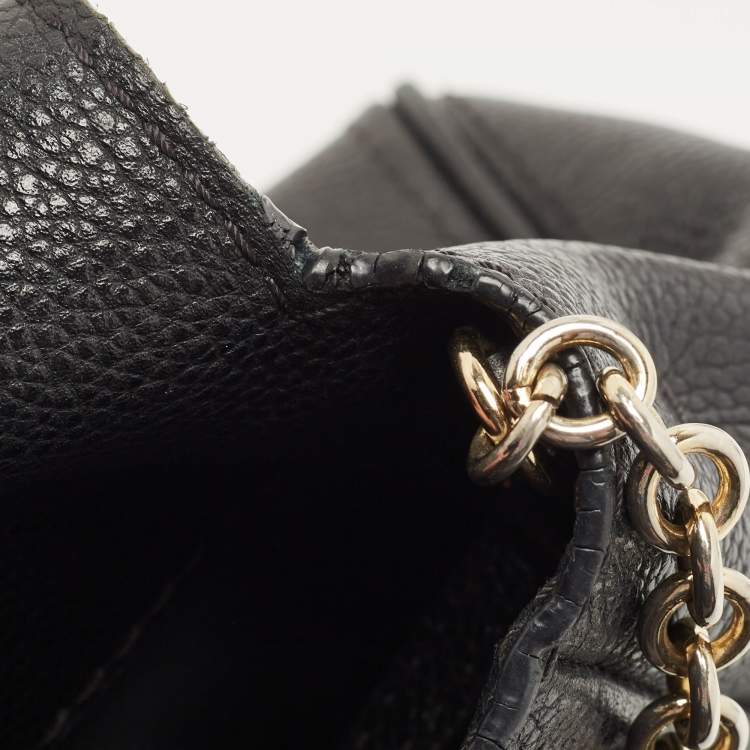 Pre Owned Carolina Herrera Black Leather Minuetto Flap Top Handle Bag