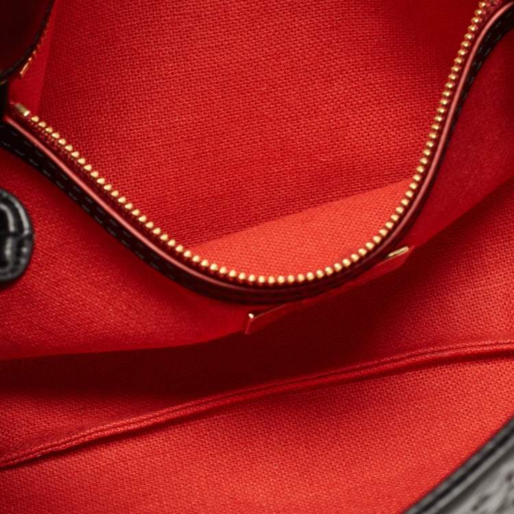 Pre Owned CH Carolina Herrera Black Embossed Leather Medium Camelot Shoulder Bag 