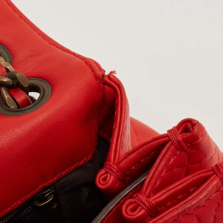 Pre Owned Carolina Herrera Red Quilted Leather Bow Flap Chain Bag