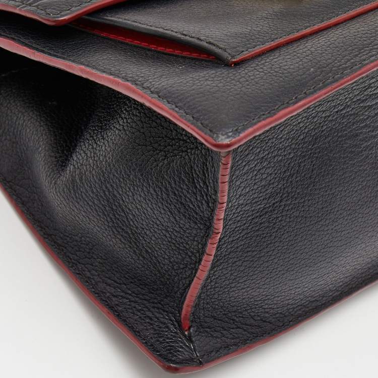 Pre Owned Carolina Herrera Black Embossed Leather Pushlock Flap Top Handle Bag