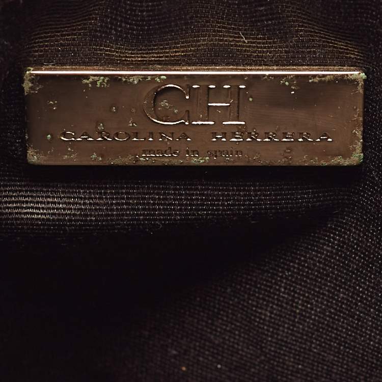 مملوكة مسبقًا Carolina Herrera Red Monogram Embossed Leather Bow Shoulder Bag