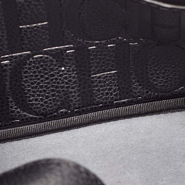 Pre Owned Carolina Herrera Black Leather Logo Flap Chain Bag