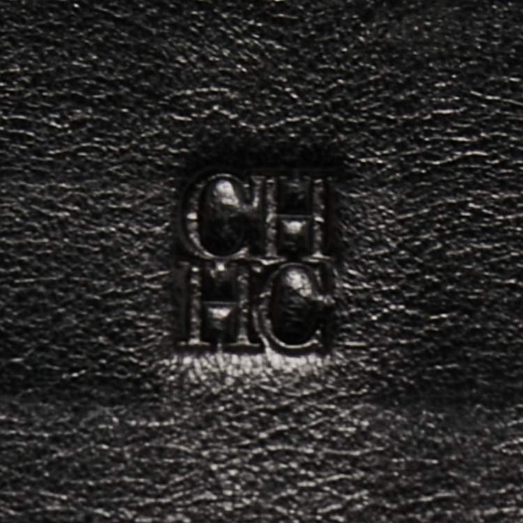 Pre Owned Carolina Herrera Black Chevron Quilted Leather Bifold Continental Wallet