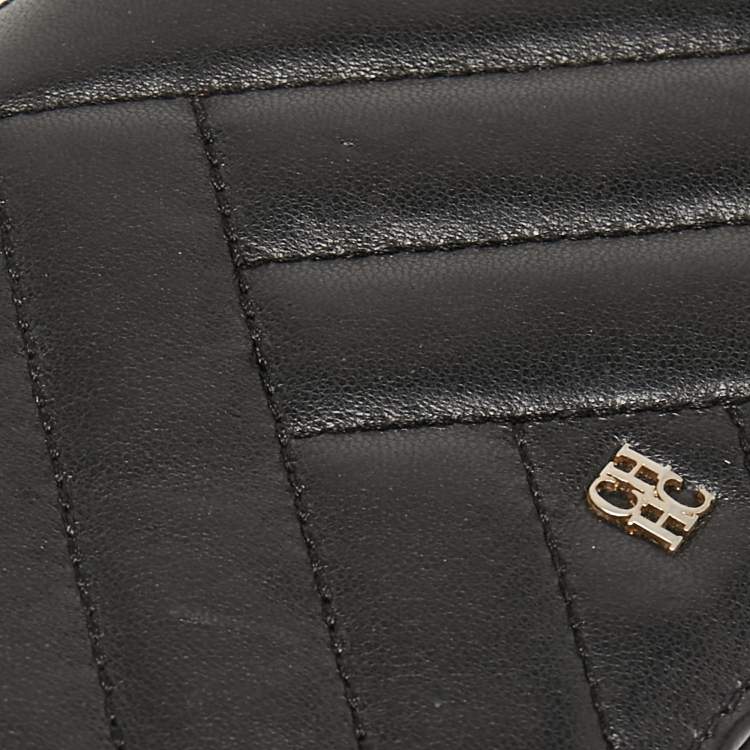 Pre Owned Carolina Herrera Black Chevron Quilted Leather Bifold Continental Wallet