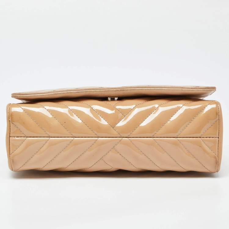 Pre Owned Carolina Herrera Beige Quilted Patent Leather Bimpa Shoulder Bag