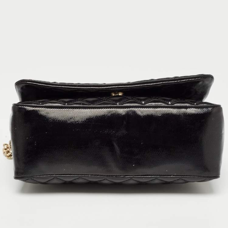 Pre Owned Carolina Herrera Black Quilted Patent Leather Flap Chain Shoulder Bag