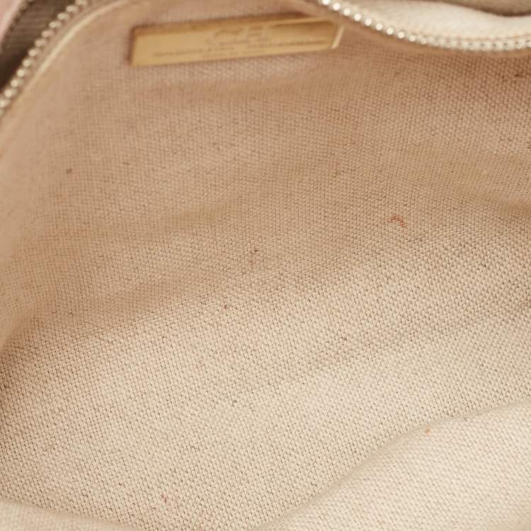 مملوكة مسبقًا Carolina Herrera Light Pink Leather CH Charm Tote