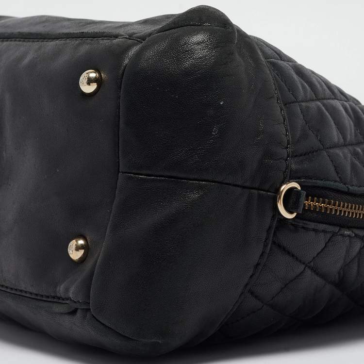 Pre Owned Carolina Herrera Quilted Leather Logo Chain Satchel