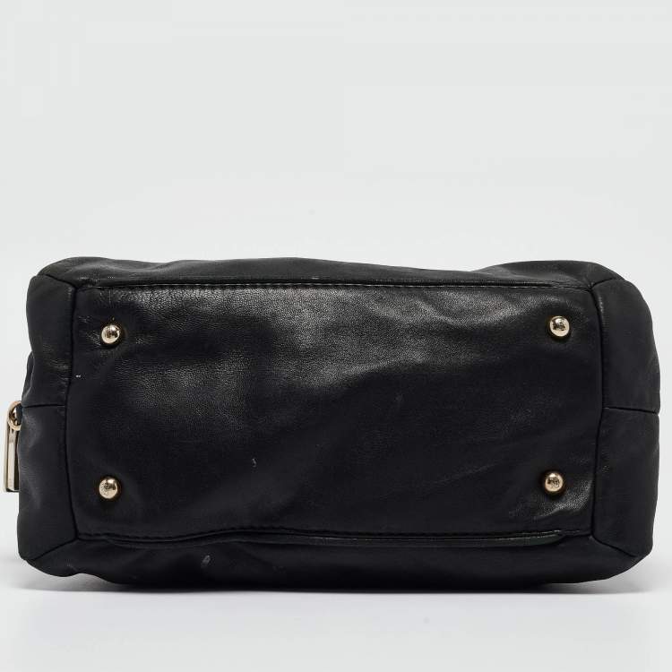 Pre Owned Carolina Herrera Quilted Leather Logo Chain Satchel