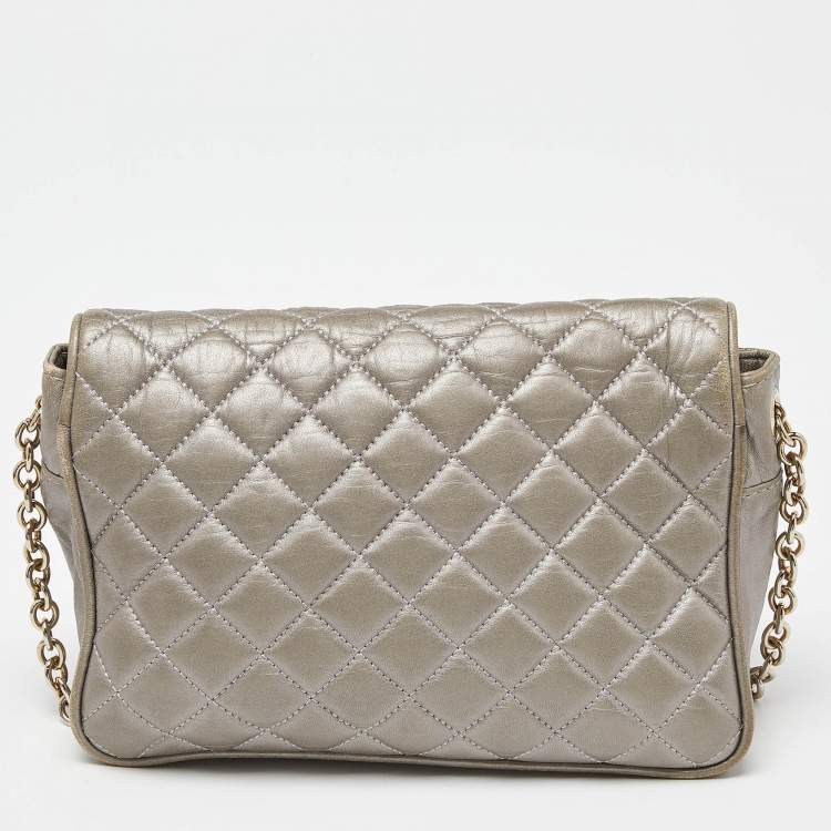 Pre Owned Carolina Herrera Grey Quilted Leather Chain Crossbody Bag