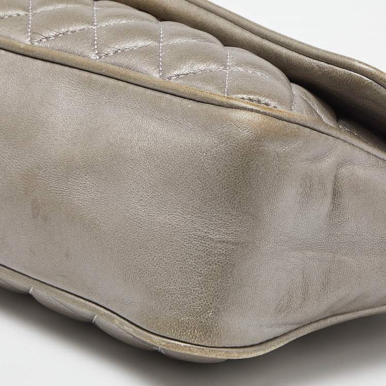 Pre Owned Carolina Herrera Grey Quilted Leather Chain Crossbody Bag