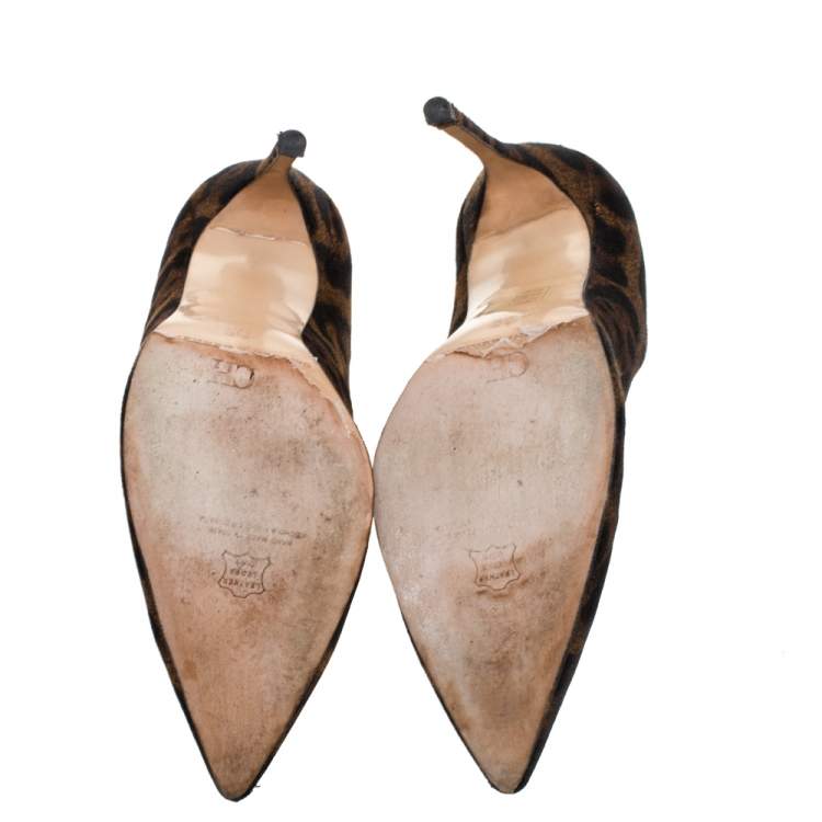 Pre Owned Carolina Herrera Leopard Print Fabric Pointed Toe Pumps Size 39