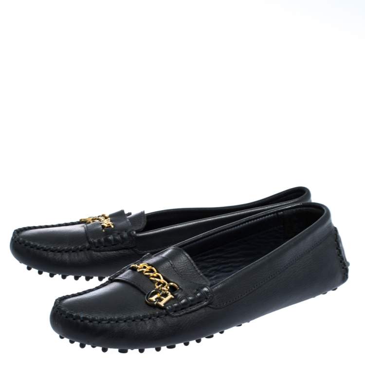 Pre Owned Carolina Herrera Navy Blue Leather Logo Chain Loafers Size 39