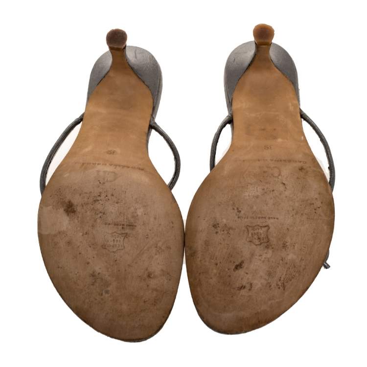 Pre Owned Carolina Herrera Metallic Grey Leather Logo Bow Thong Sandals Size 39