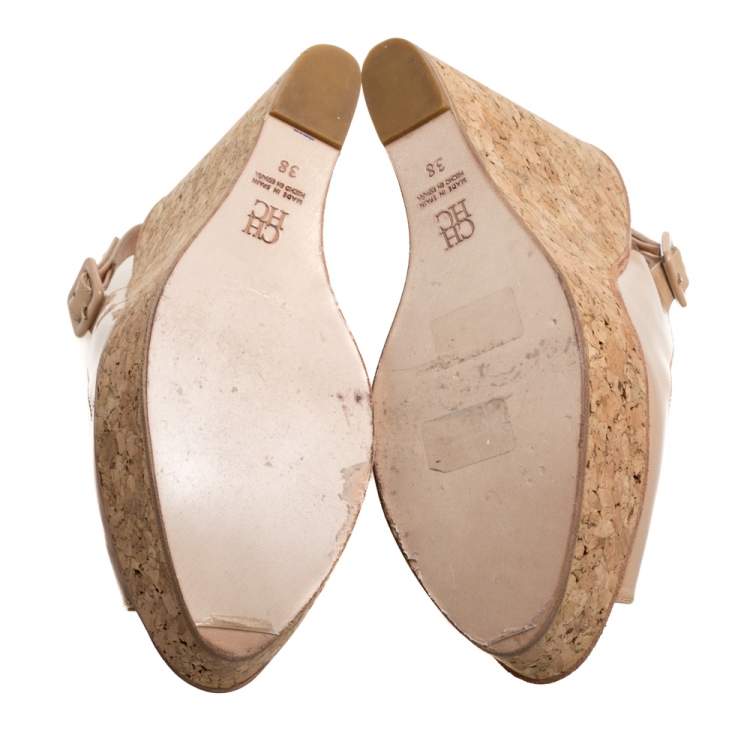 Pre Owned Carolina Herrera Beige Patent Leather Cork Wedge Platform Peep Toe Slingback Sandals Size 38