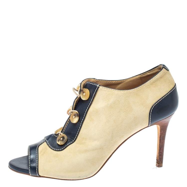 Pre Owned CH Carolina Herrera Light Beige Suede and Leather Booties Size 38