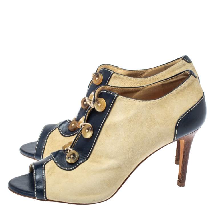 Pre Owned CH Carolina Herrera Light Beige Suede and Leather Booties Size 38