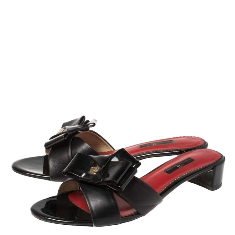 Pre Owned Carolina Herrera Black Leather and Patent Leather Bow Slide Sandals Size 39