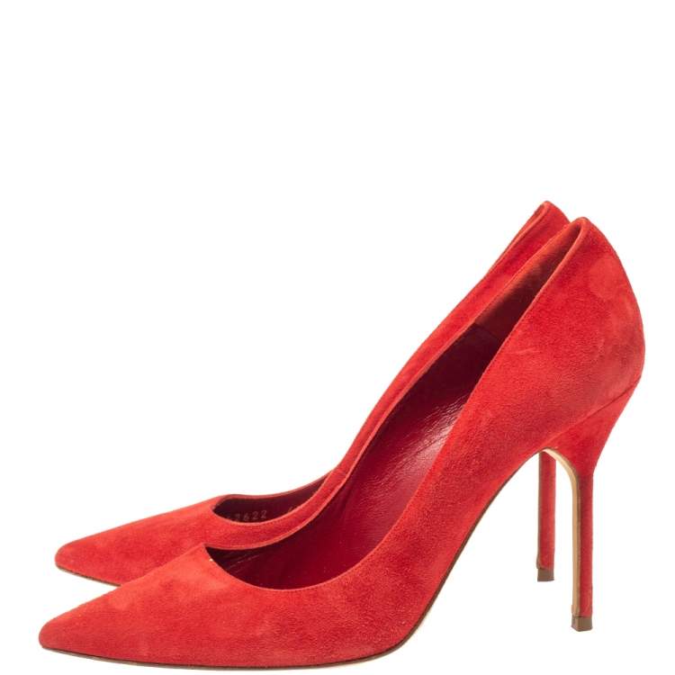 Pre Owned  Carolina Herrera Red Suede Pointed Toe Pumps Size 40