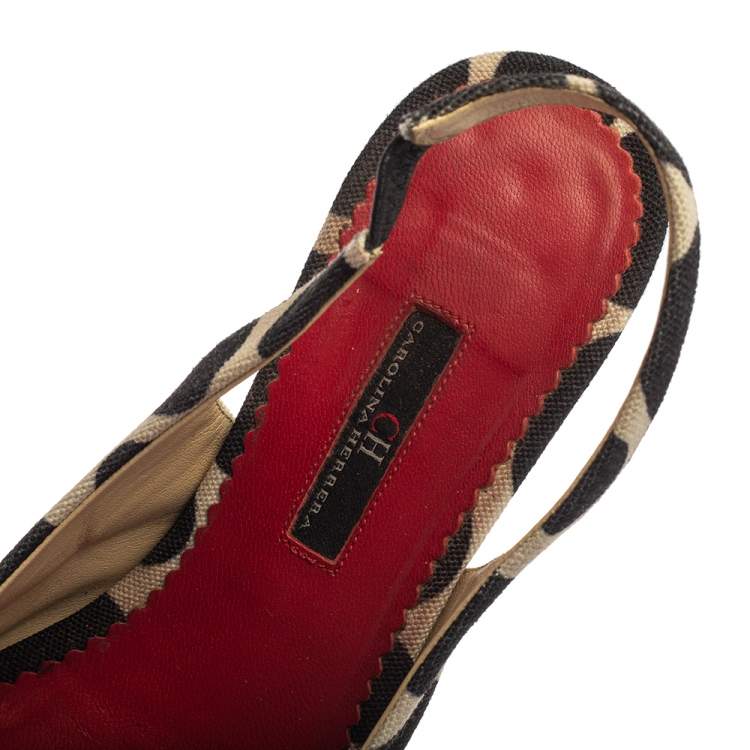 Pre Owned  Carolina Herrera Black /White Canvas And Leather Pointed Toe Slingback Pumps Size 39