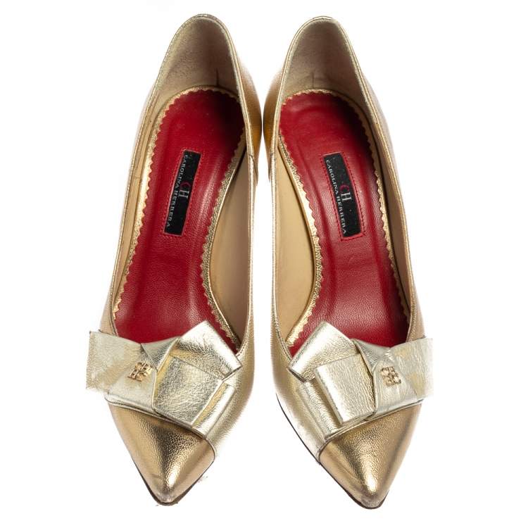Pre Owned CH Carolina Herrera Metallic Gold/Silver Leather Bow Pumps Size 37