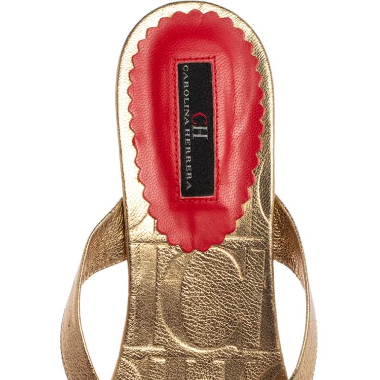 Pre Owned Carolina Herrera Gold Leather Logo Embellished Thong Sandals Size 39