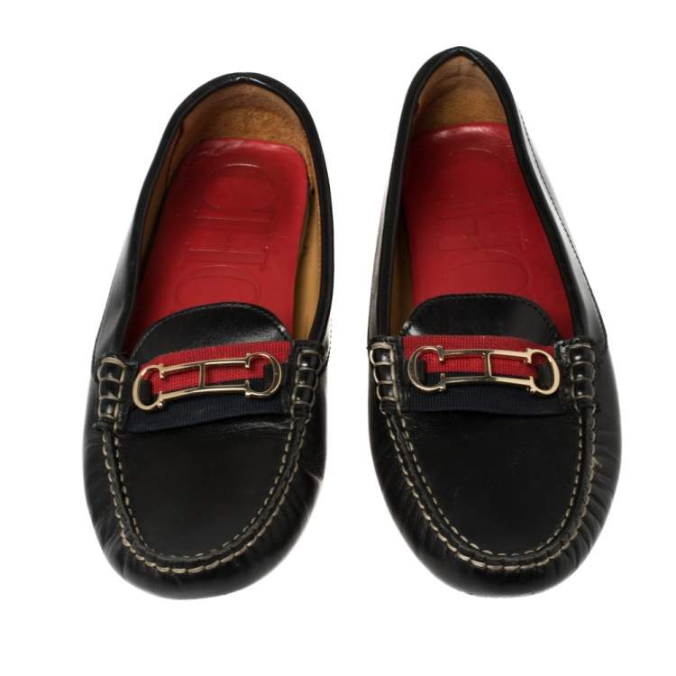 Pre Owned Carolina Herrera Black Leather Logo Detail Slip On Loafers Size 39