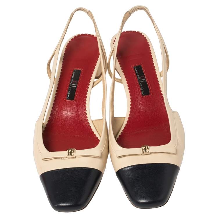 Pre Owned Carolina Herrera Beige/Navy Blue Leather Bow Square Toe Slingback Sandals Size 39