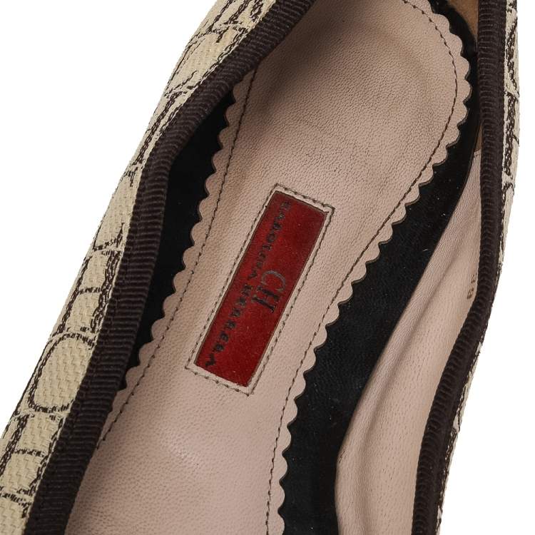 مملوكة مسبقًا Carolina Herrera Beige/Brown Canvas And Leather Bow Ballet Flats Size 39