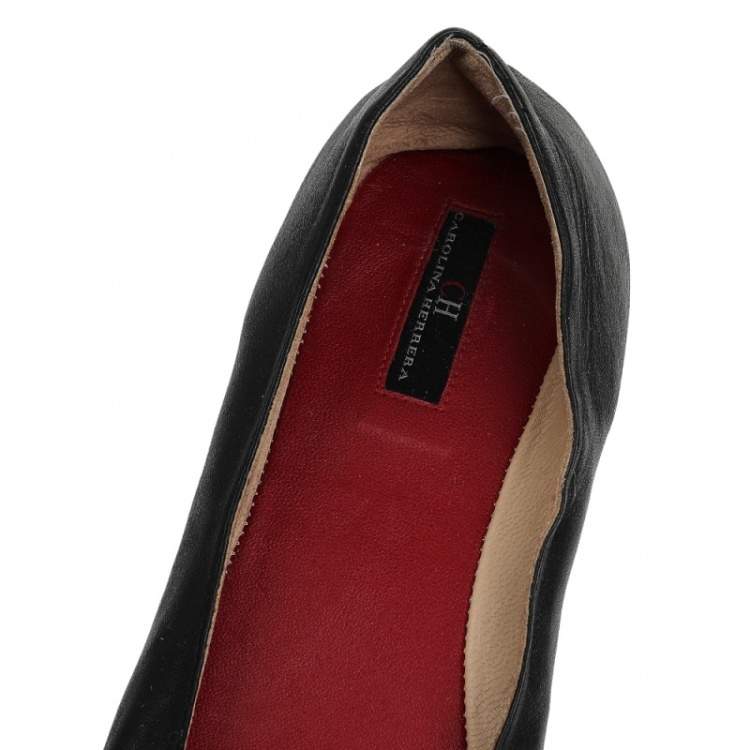 Pre Owned CH Carolina Herrera Black Leather Bow Pointed Toe Flats Size 38 