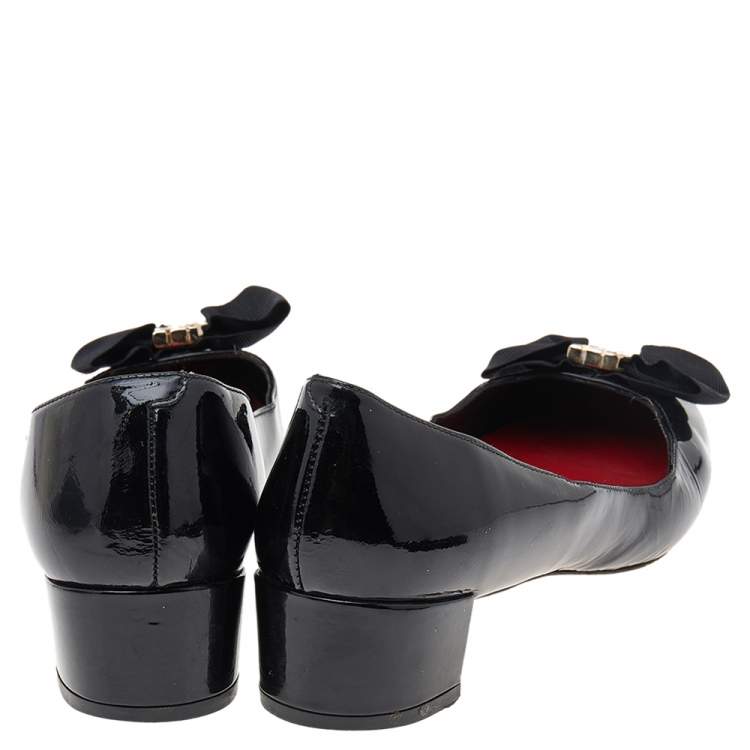 Pre Owned CH Carolina Herrera Black Patent Leather Bow Pumps Size 40