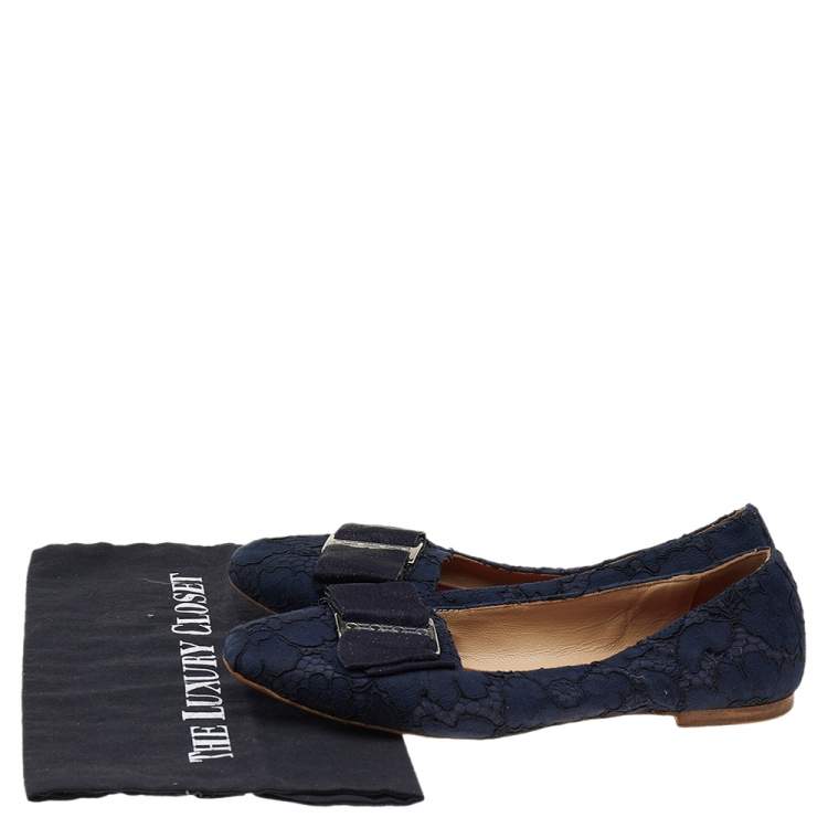 Pre Owned CH Carolina Herrera Blue Lace And Fabric Bow Loafers Size 38