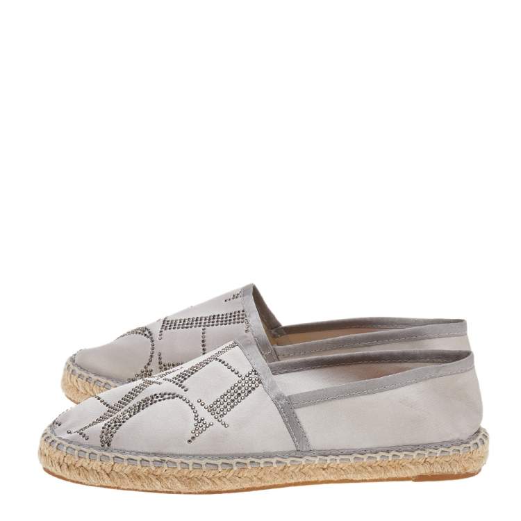 Pre Owned CH Carolina Herrera Silver Satin Embellished Espadrille Flats Size 36