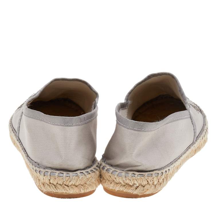 Pre Owned CH Carolina Herrera Silver Satin Embellished Espadrille Flats Size 36