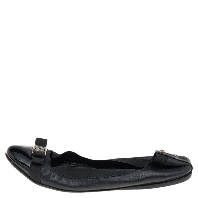 Pre Owned Carolina Herrera Black Patent And Leather Ballet Flats Size 39