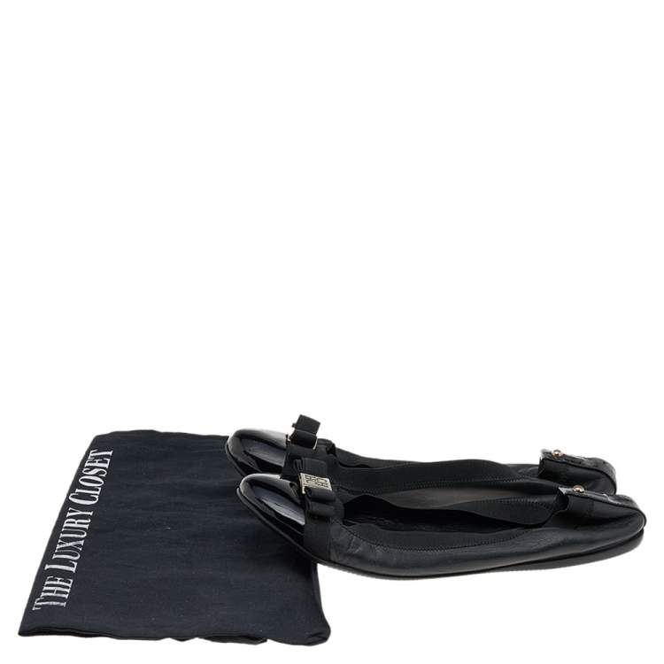 Pre Owned Carolina Herrera Black Patent And Leather Ballet Flats Size 39