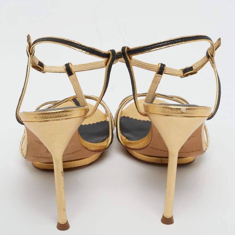 Pre Owned CH Carolina Herrera Gold/Black Leather T-Strap Sandals Size 38