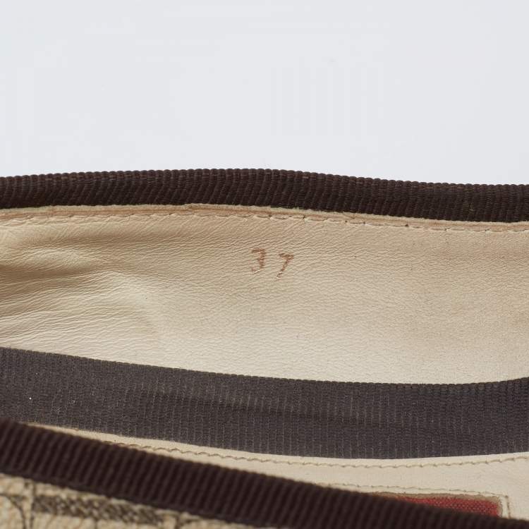 Pre Owned CH Carolina Herrera Cream Monogram Canvas Bow Cap Toe Ballet Flats Size 37