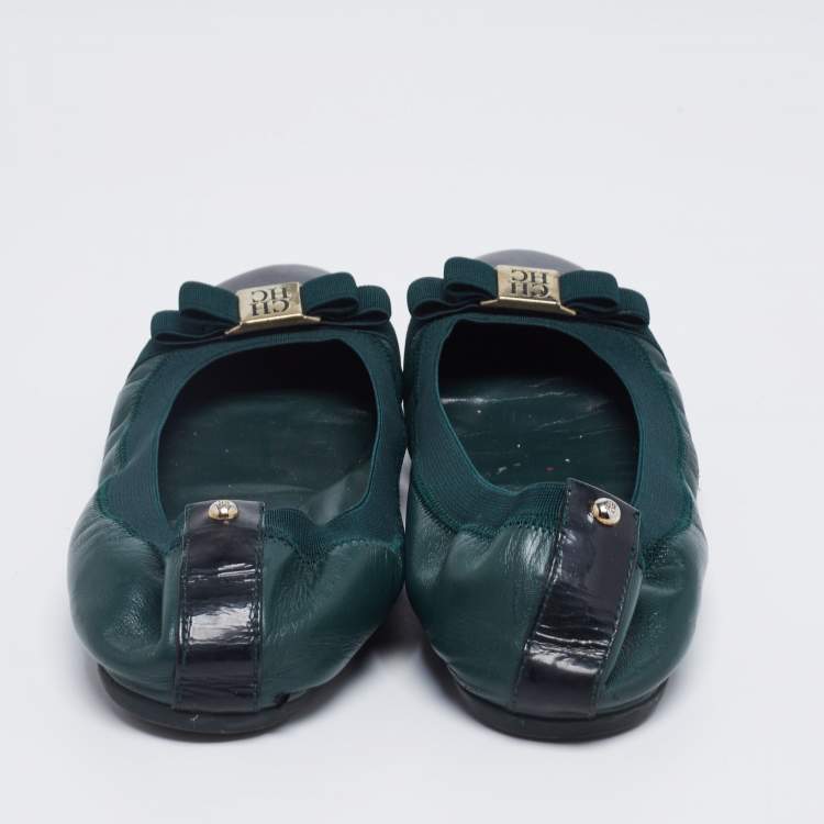 Pre Owned CH Carolina Herrera Dark Green/Black Patent and Leather Bow Ballet Flats Size 38