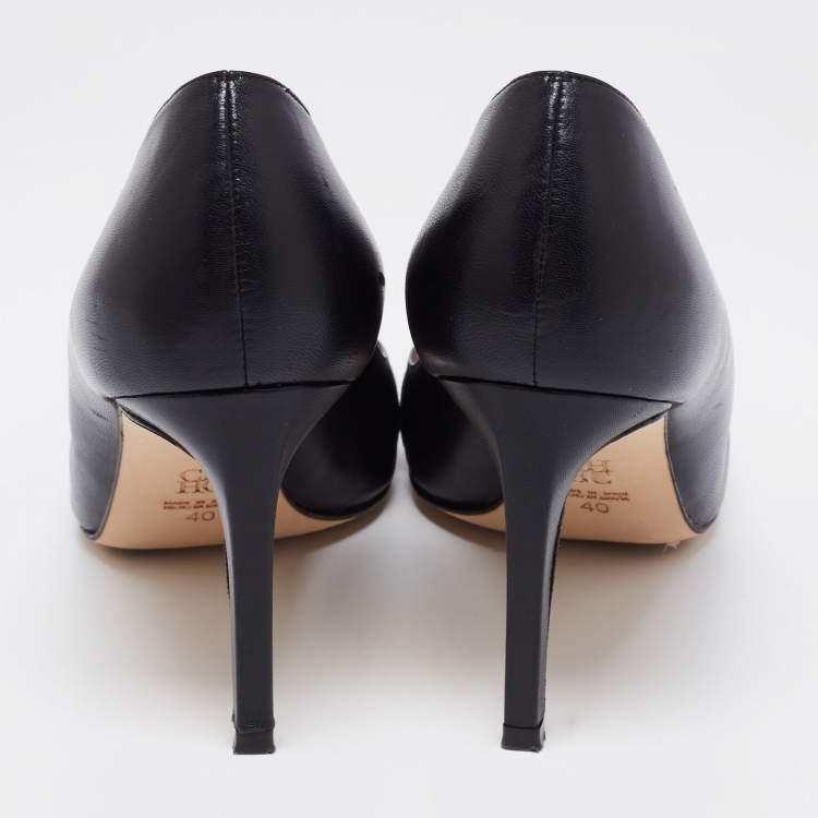 Pre Owned CH Carolina Herrera Black Leather and Patent CH Pumps Size 40
