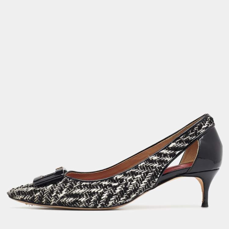 CH Carolina Herrera Black/White Fabric And Patent Leather Pointed Toe ...