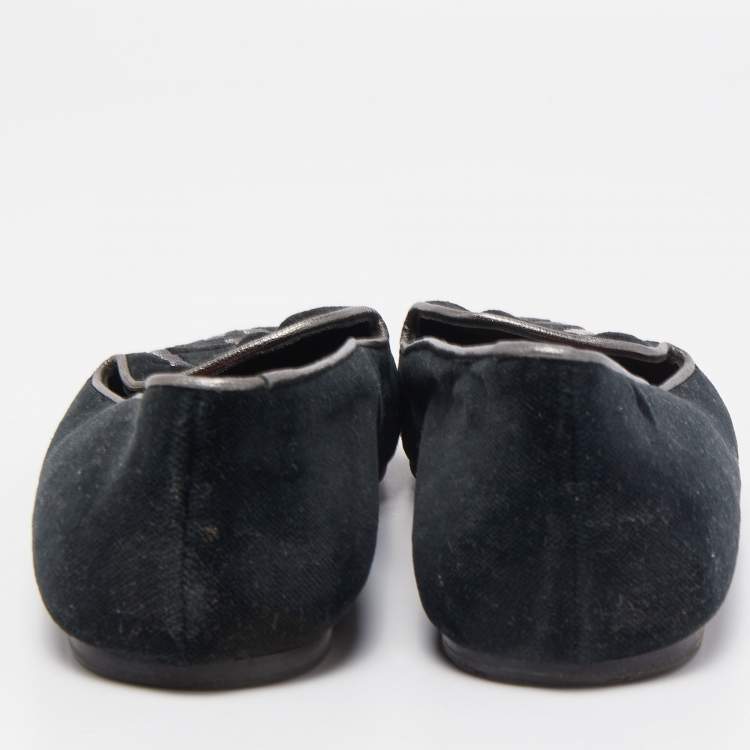 Pre Owned Carolina Herrera Black Suede Smoking Slipper  Size 37