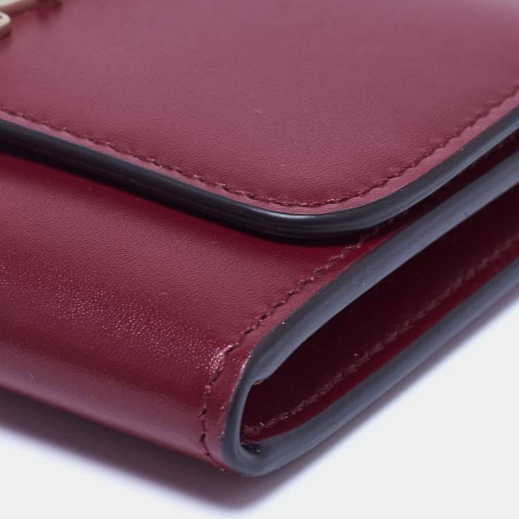 مملوكة مسبقًا Cartier Burgundy Leather Double C de Cartier Mini Wallet