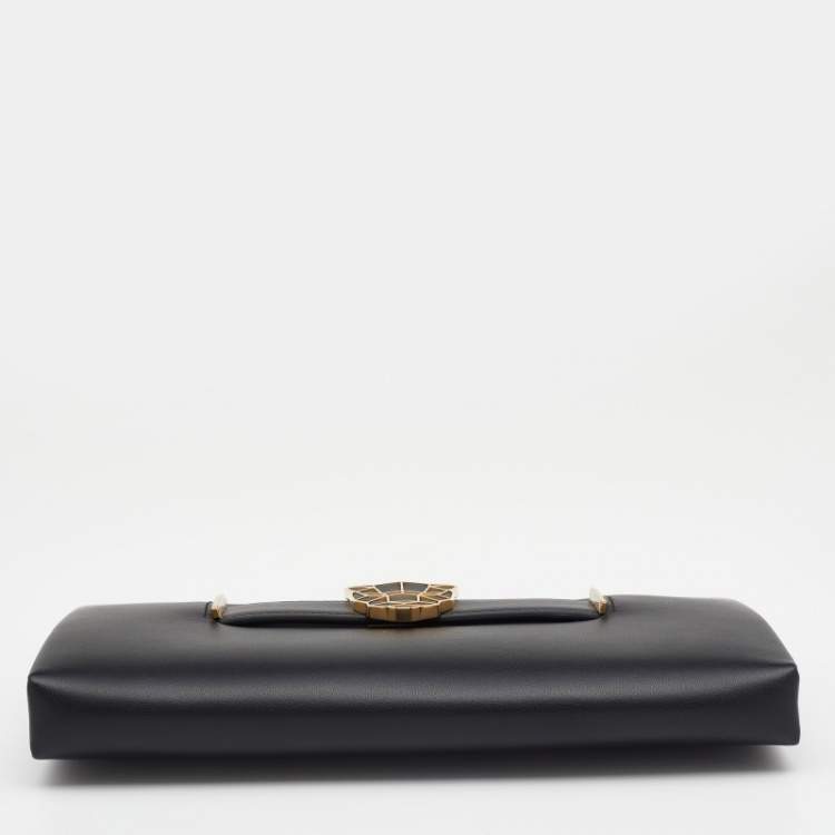 مملوكة مسبقًا Cartier Black Leather Panthere De Cartier Chain Clutch