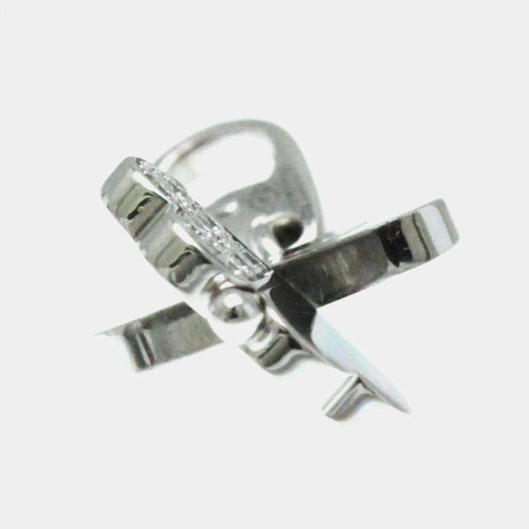 Pre Owned Cartier 18K White Gold and Diamond 4 Leaf Clover Pendant Charm