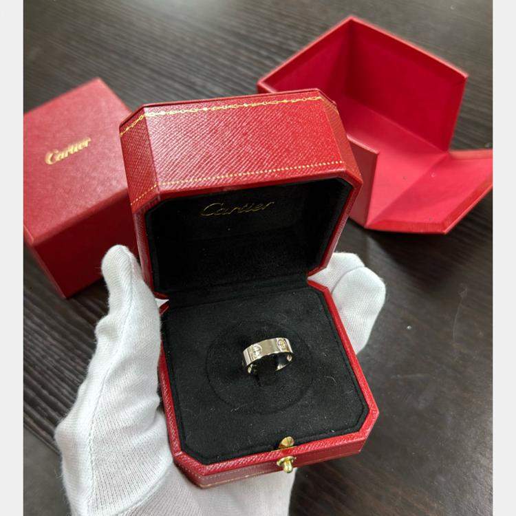 مملوكة مسبقًا Cartier White Gold Love Ring