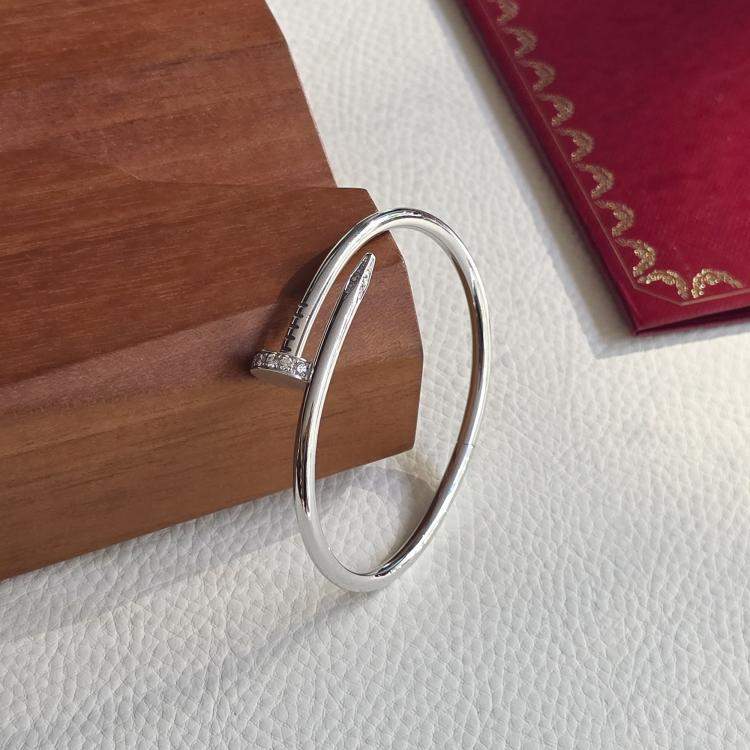 مملوكة مسبقًا Cartier Juste un Clou Bracelet White Gold Diamond Size 17