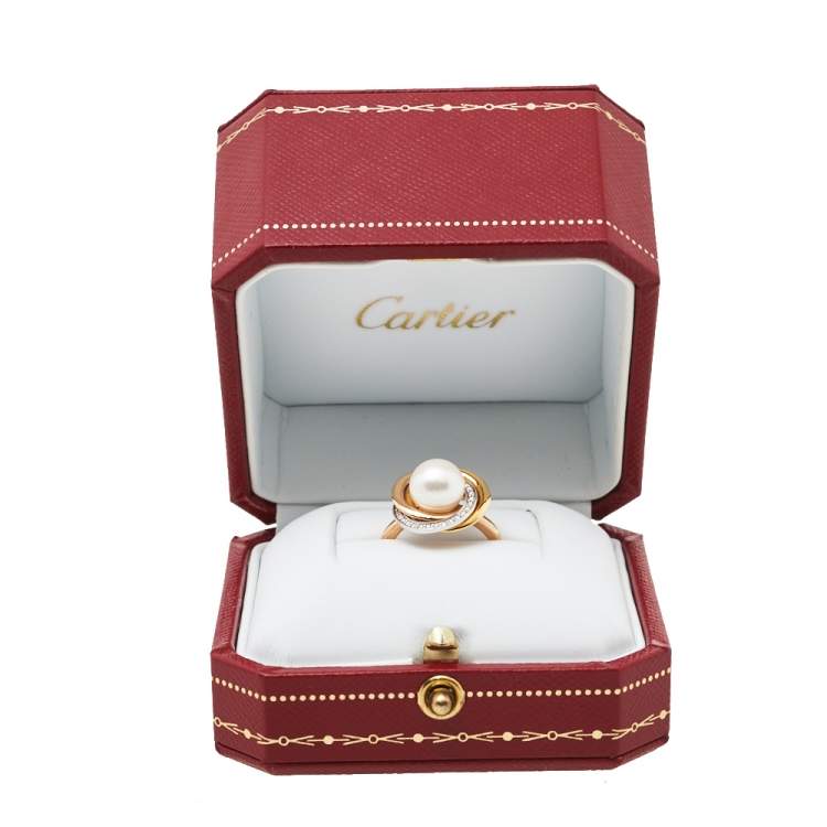 Pre Owned Cartier Trinity Cultured Pearl Diamond 18K Three Tone Gold Ring 49